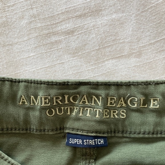 American eagle midi army green shorts - Picture 3 of 10